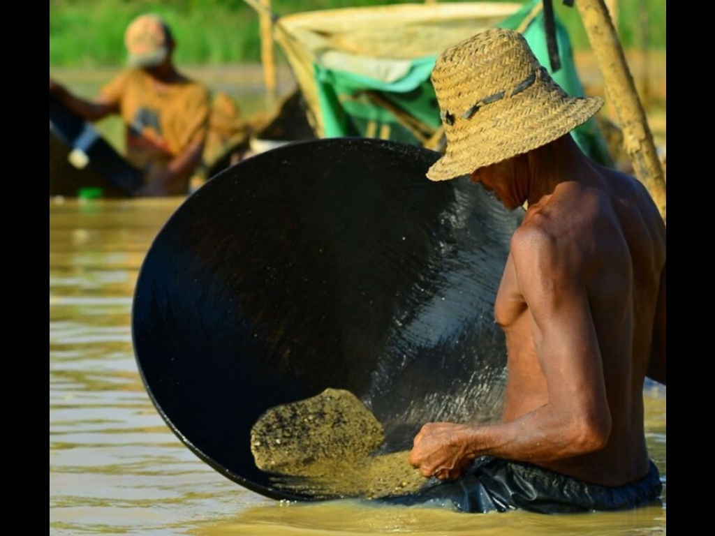 Pendulang intan di Martapura