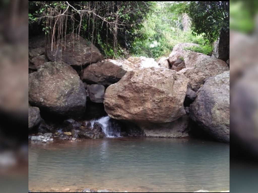 Kali Yang Ada Dalam Pintu Gua Liang Wojo, NTT