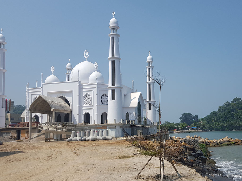 Masjid Al Hakim