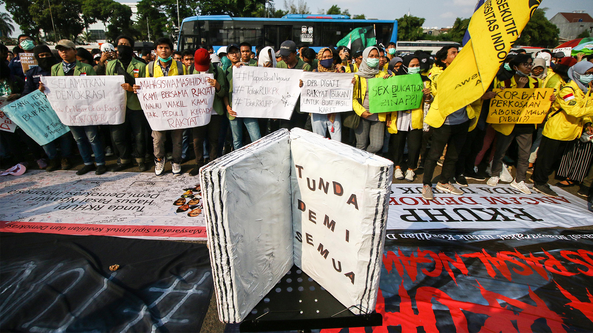 Mahasiswa Tolak RU KPK