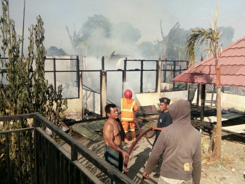 Pondok Pesantren Terbakar