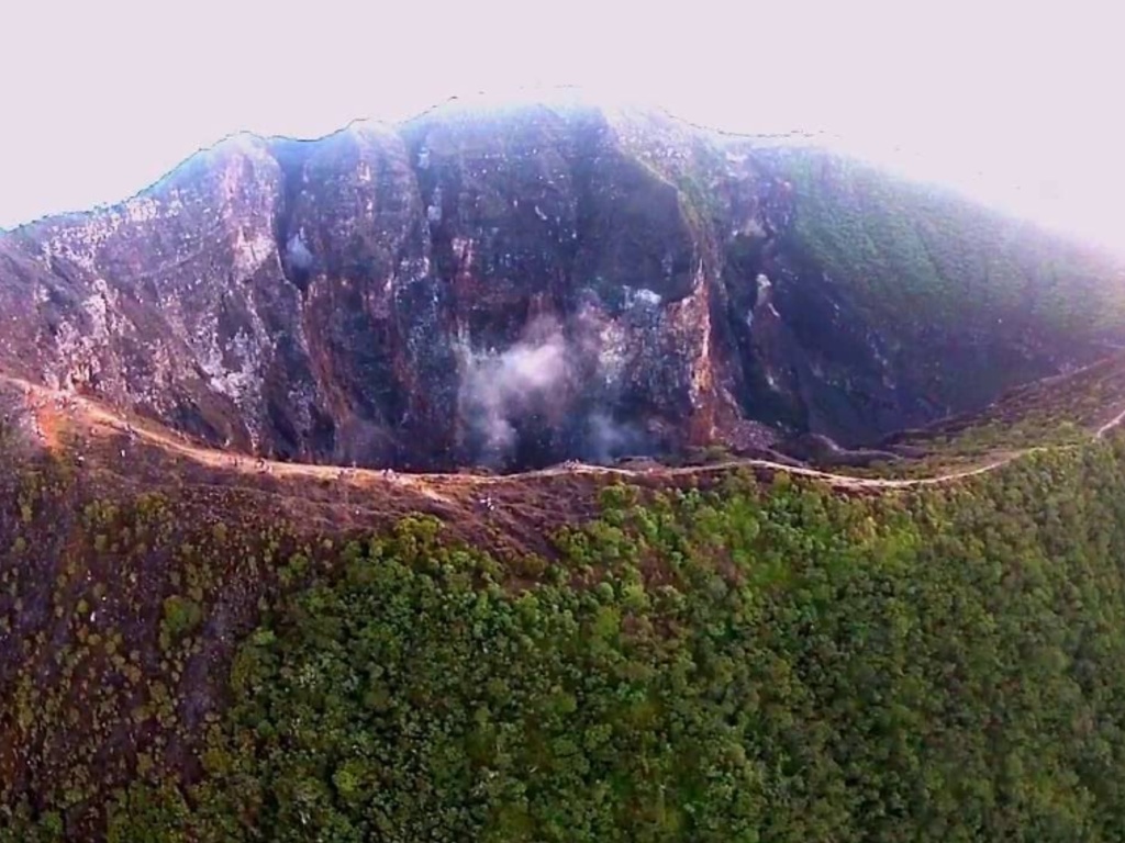 Puncak Gunung Ceremai