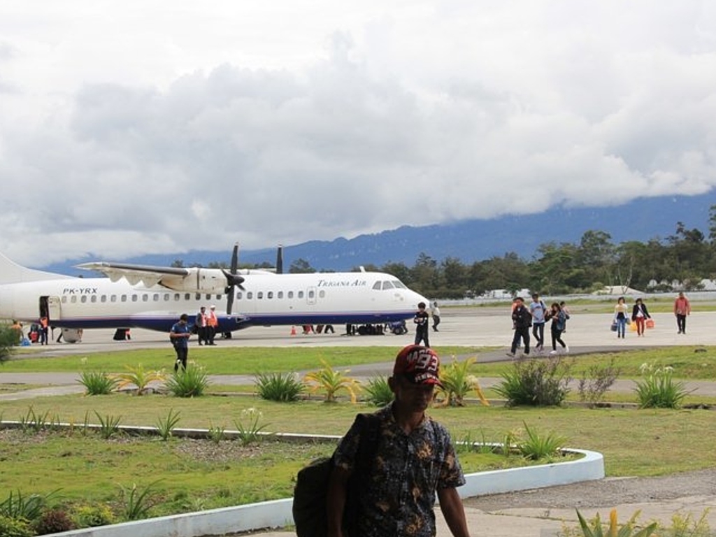 Ilustrasi Suasana Bandara Wamena