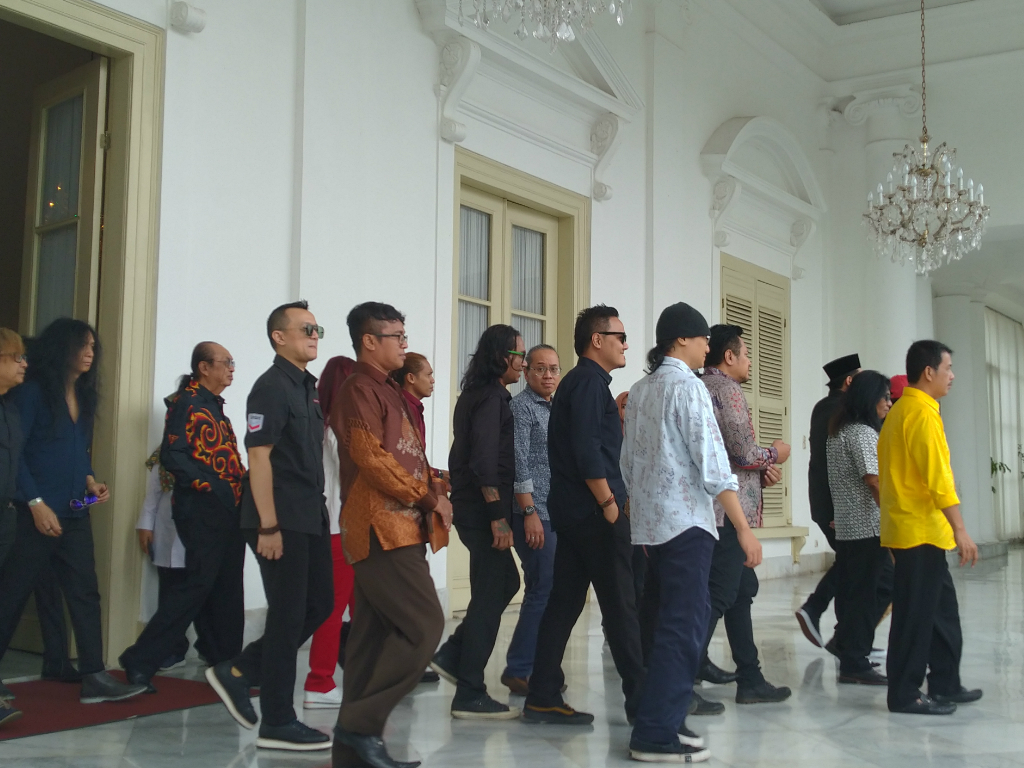Musisi ke Istana Bogor