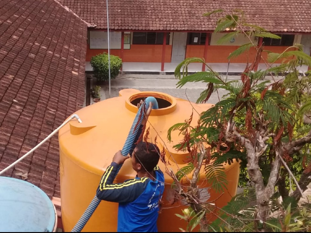 Penyaluran Air Bersih di Kulon Progo