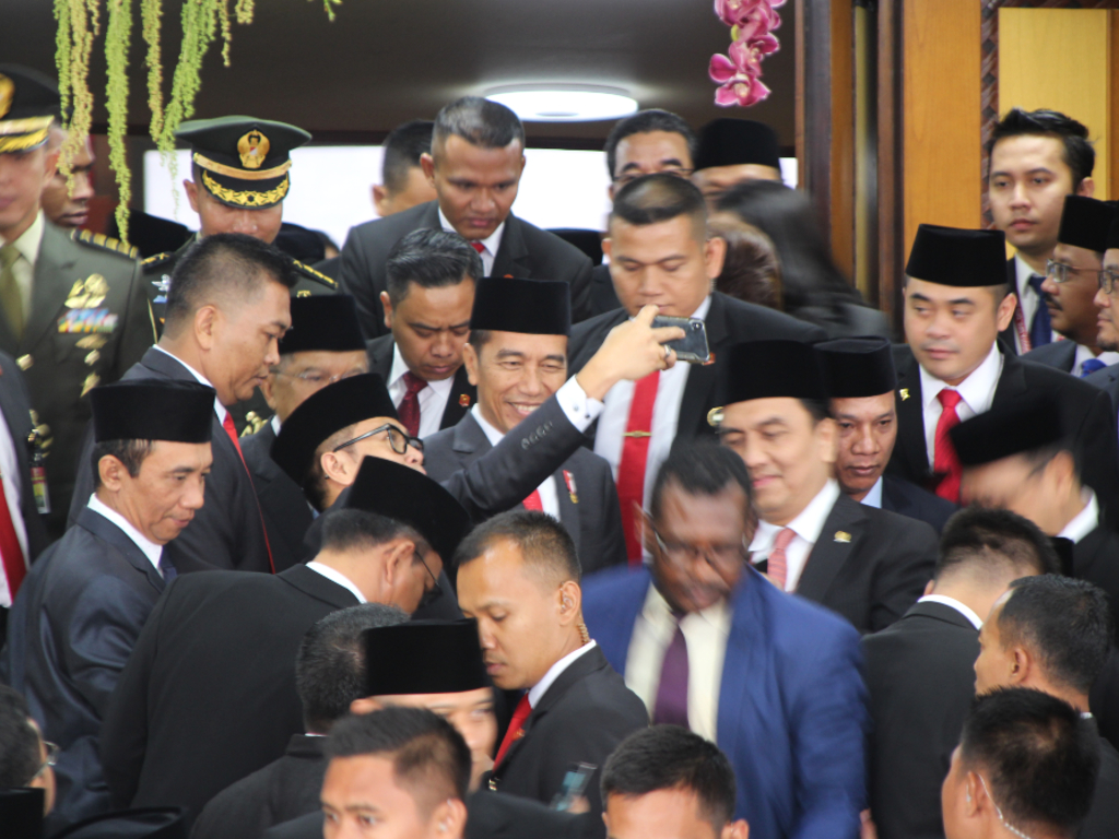 Jokowi DPR
