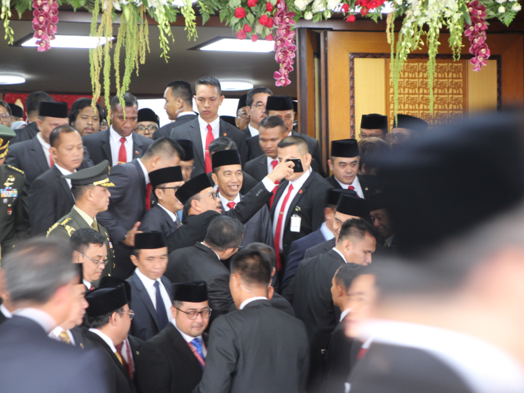 Jokowi DPR