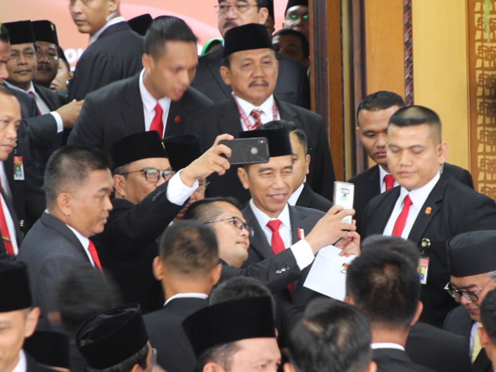 Jokowi DPR