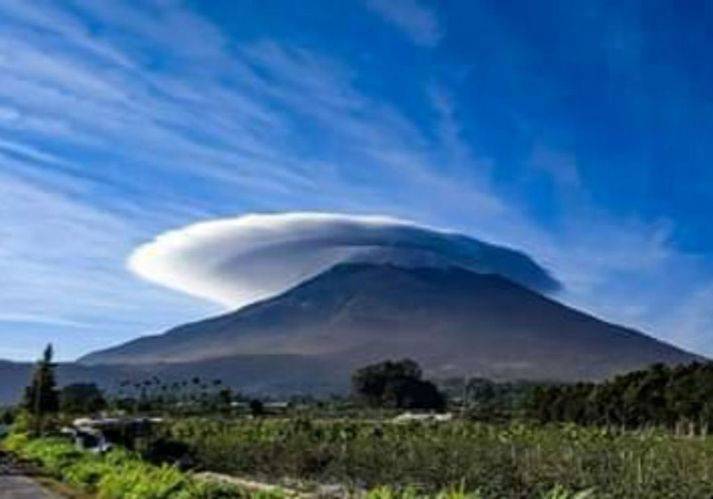 Gunung Sindoro