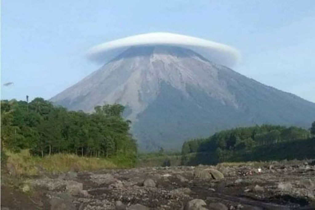 Gunung Semeru