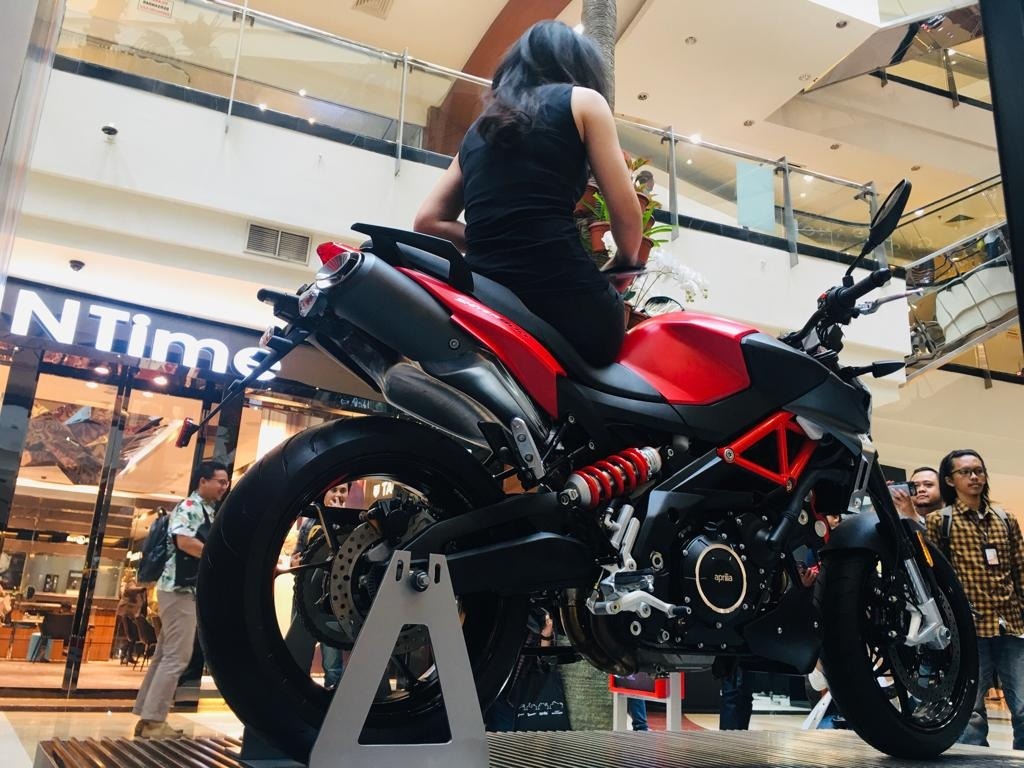 Aprillia Shiver 900