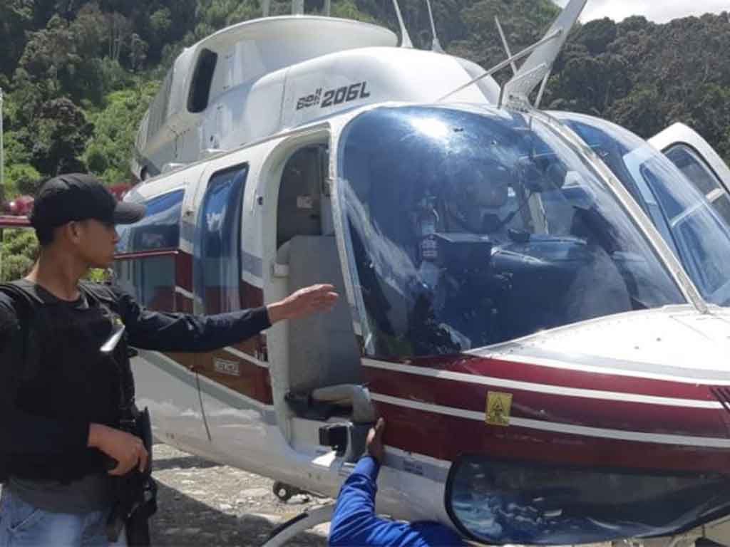 Heli Ditembak di Papua