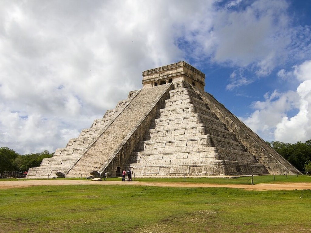 Piramid Suku Maya