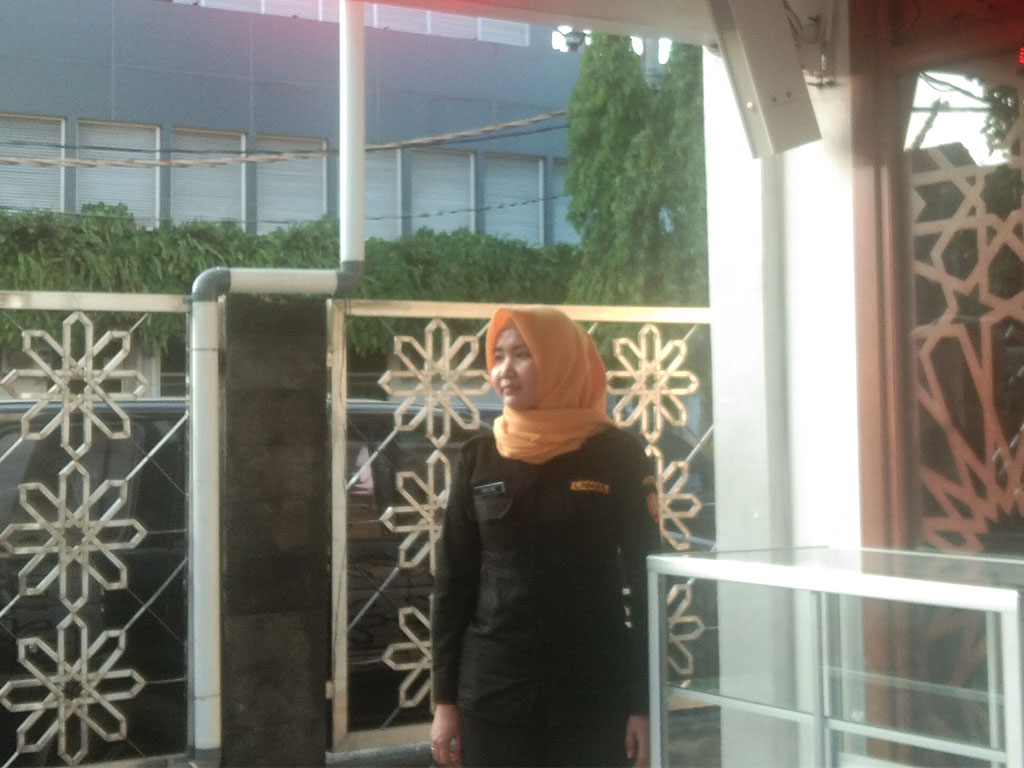 Petugas BPB Linmas Surabaya
