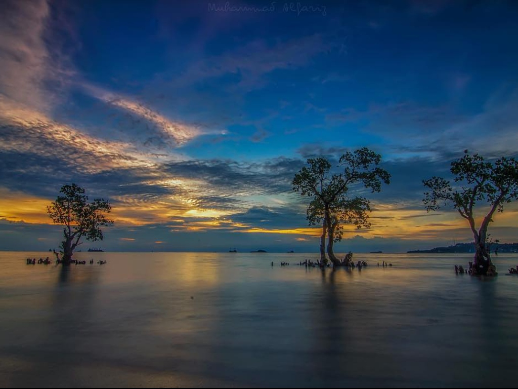 Pantai Nirwana Padang