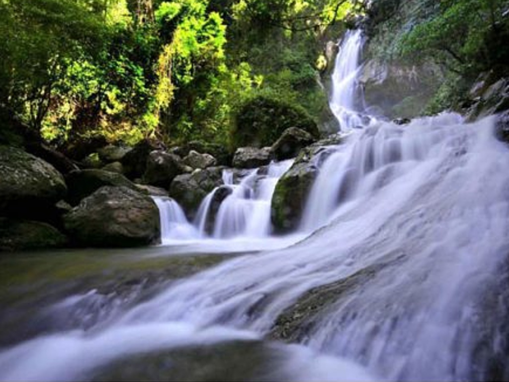 Air Terjun Tigo Tingkek Padang