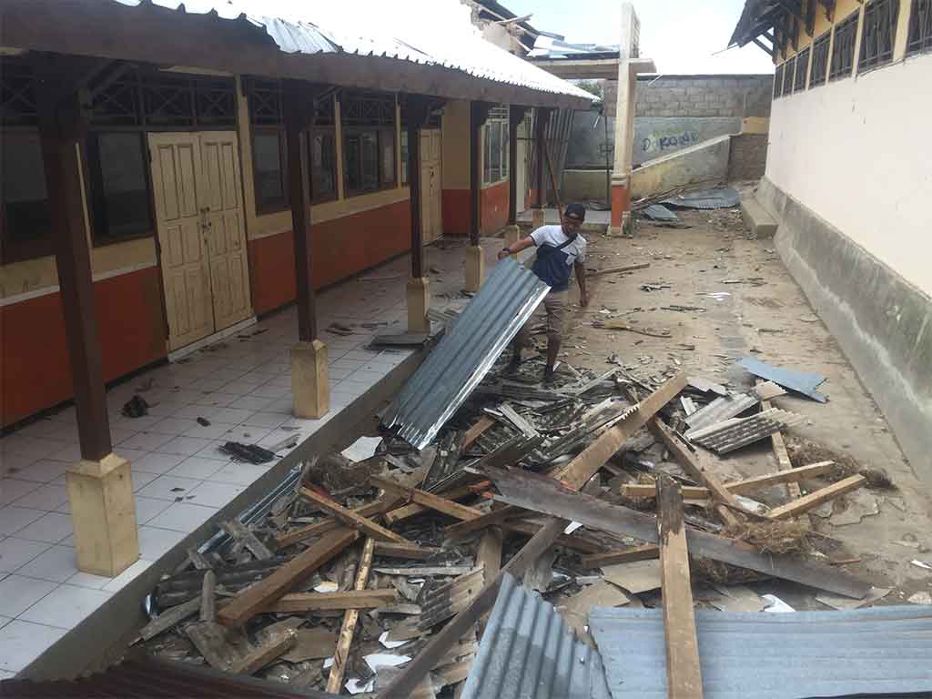 SDN di tegal Rusak