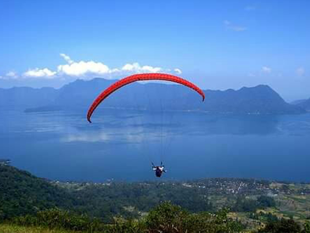 Danau Maninjau.