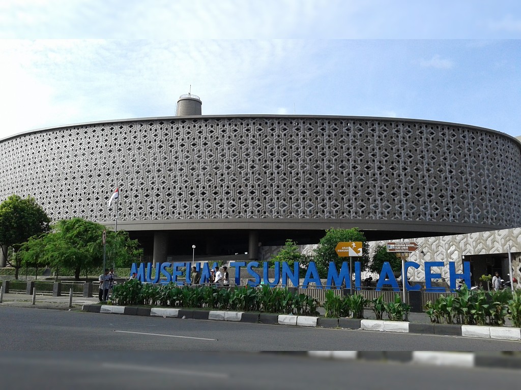 Museum Tsunami Aceh