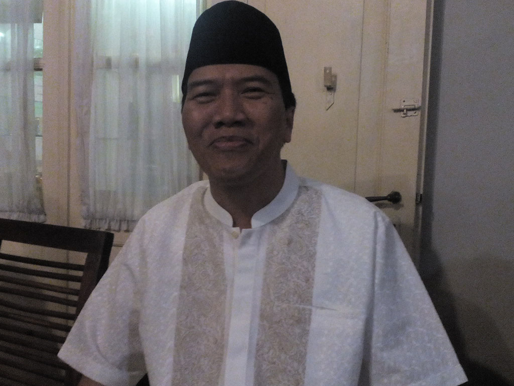 Prof Yos Johan Utama