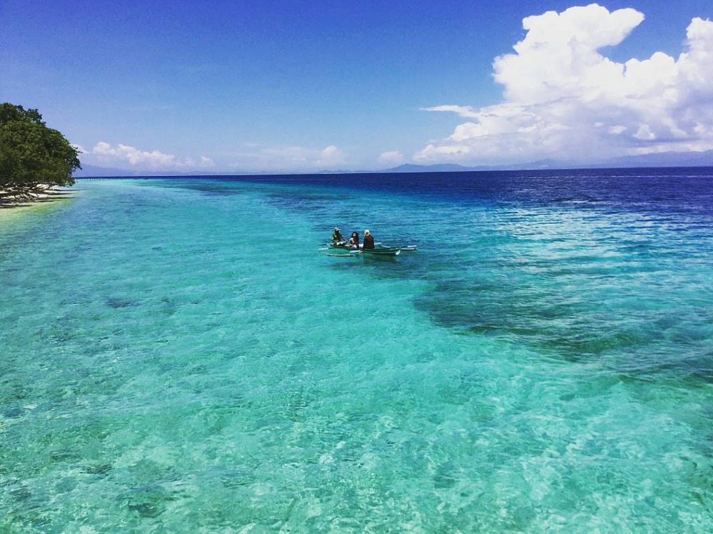 Pantai Liang di Ambon