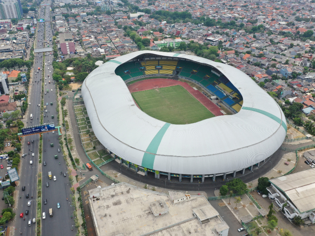 Stadion Patriot Candrabhaga