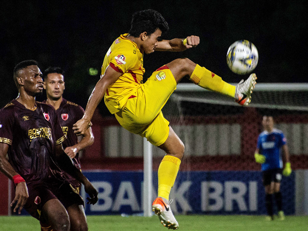 Bhayangkara FC vs PSM