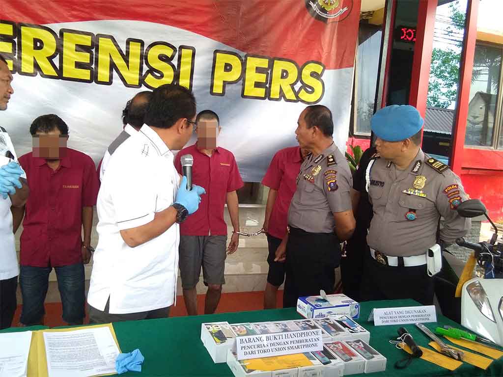 Maling Ponsel