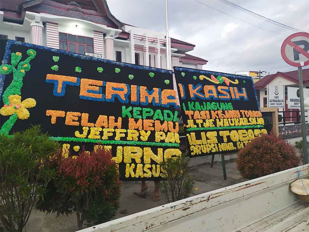 Bunga Papan Jurnalis Tobasa