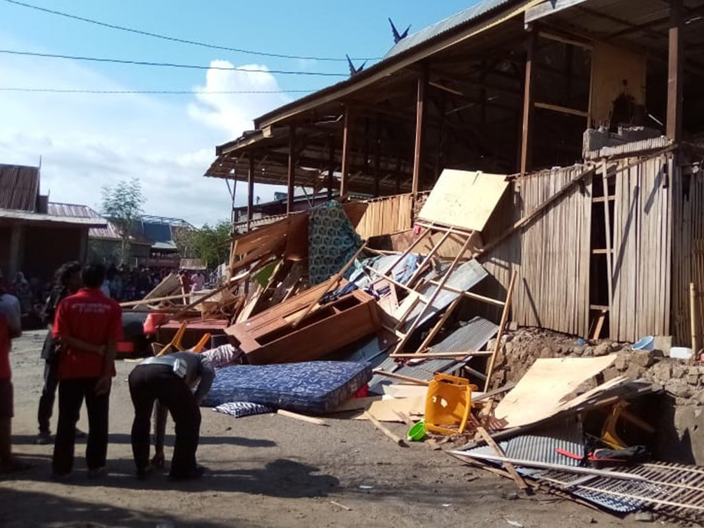 Rumah Pelaku Pembunuhan Dibongkar