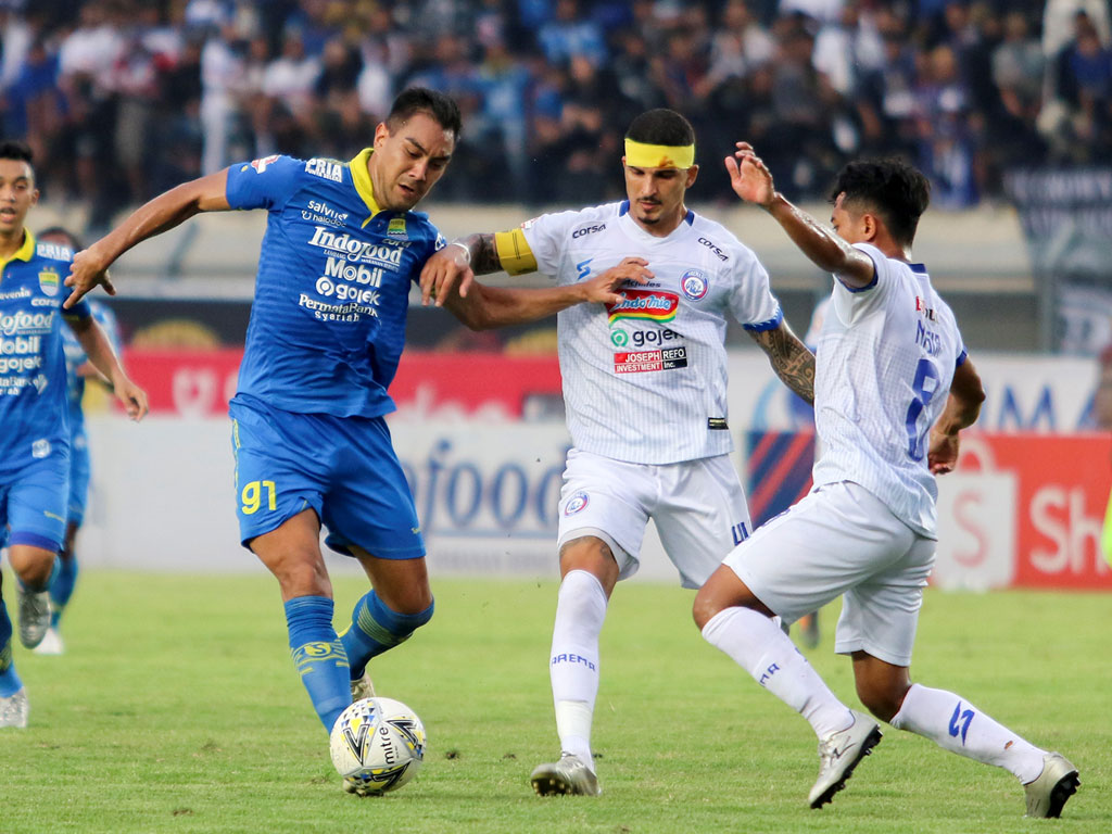 Persib vs Arema