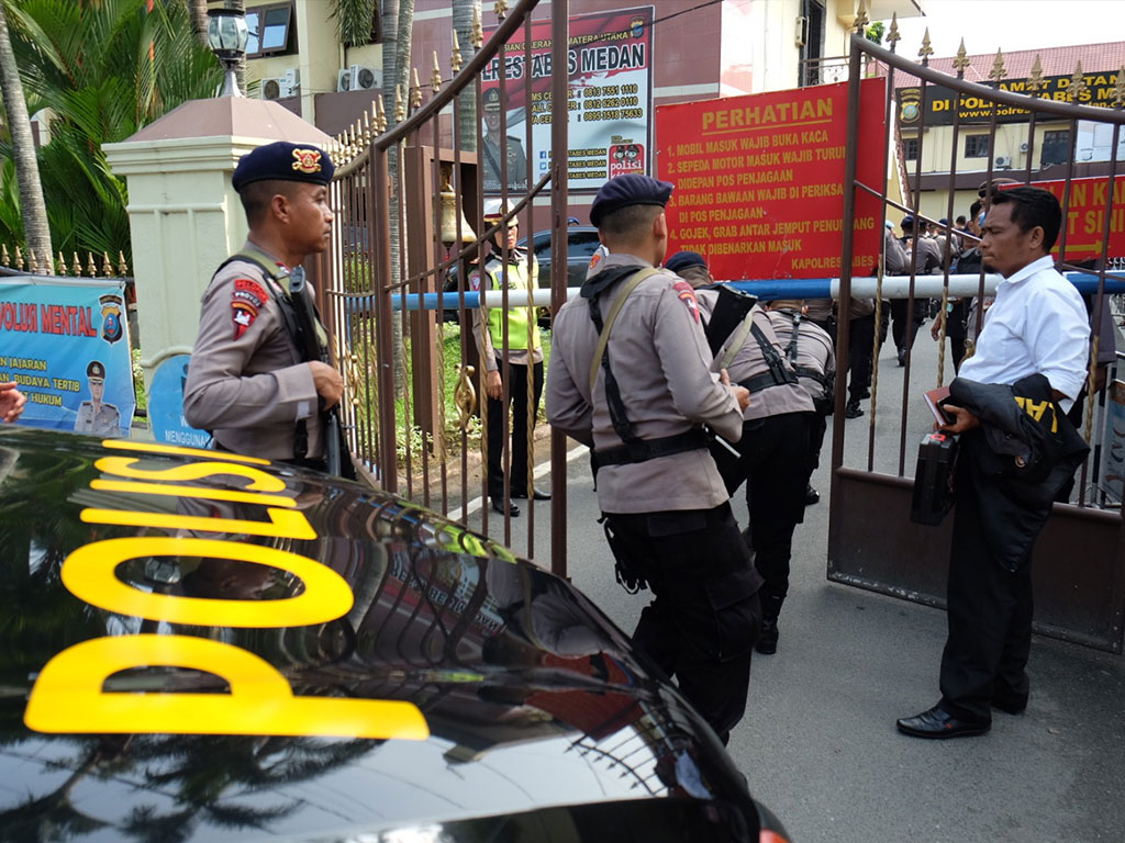 Modus Baru Bom  Bunuh Diri di  Polrestabes Medan  Tagar