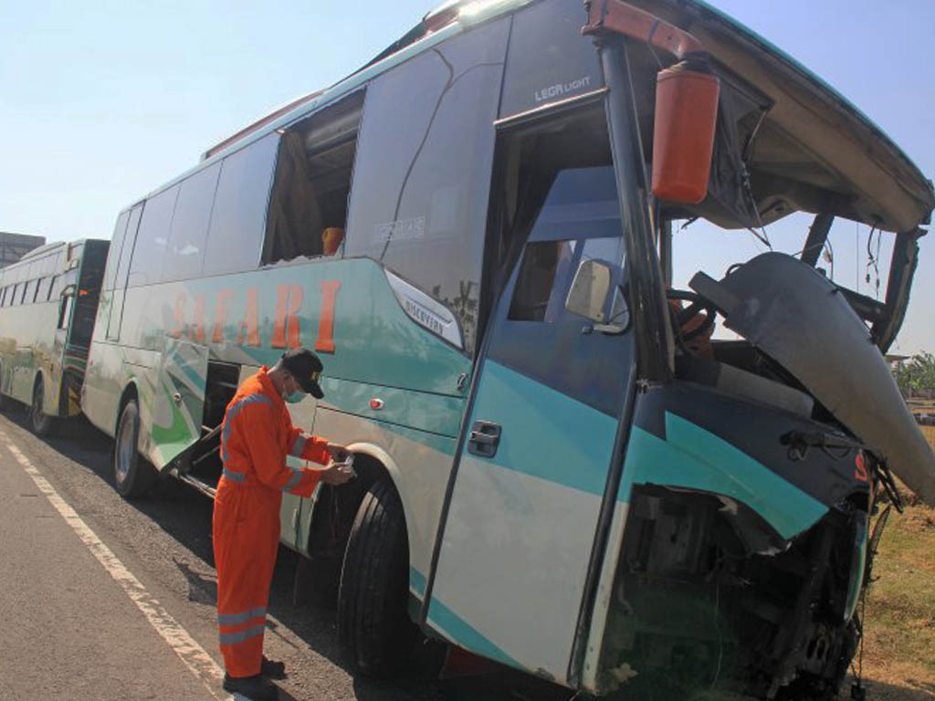 Ilustrasi Kecelakaan Bus