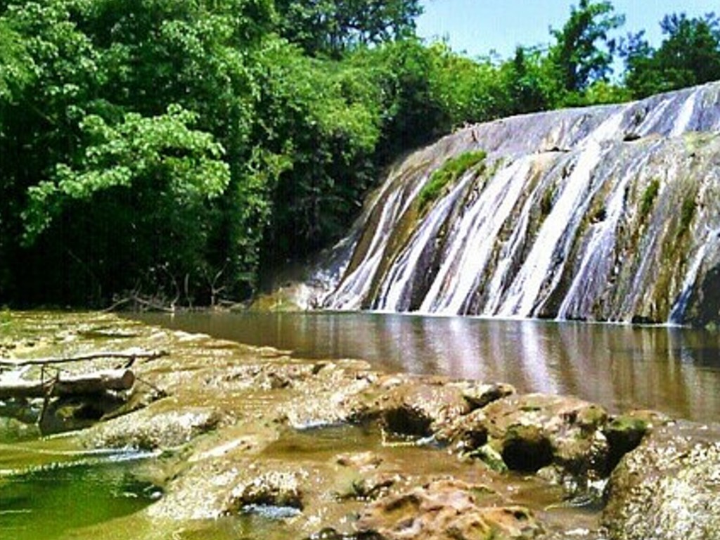 Air Terjun Ngebleng