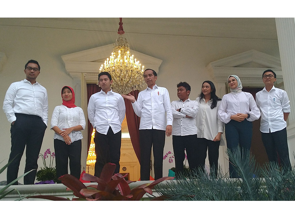 Jokowi dan staf khusus