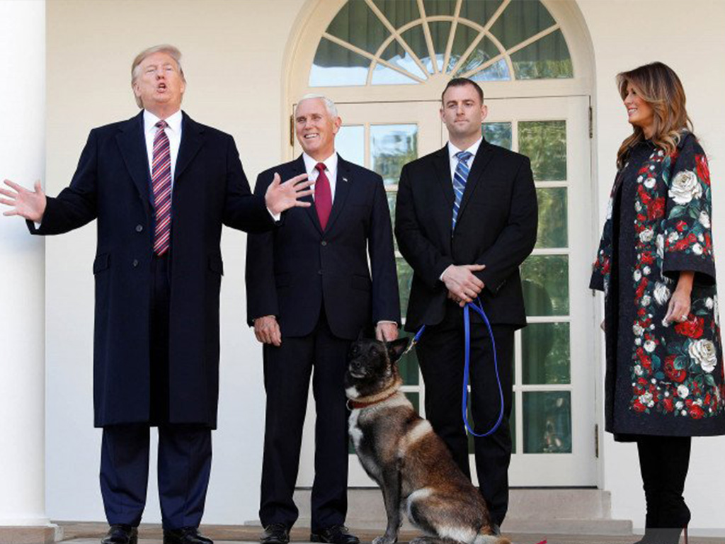 Donald Trump didampingi Wakil Presiden Mike Pence dan Conan