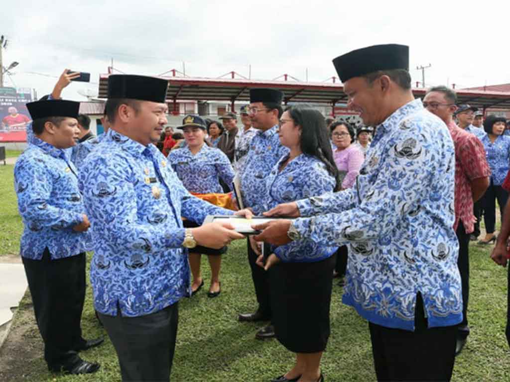 Bupati Tapanuli Utara, Nikson Nababan