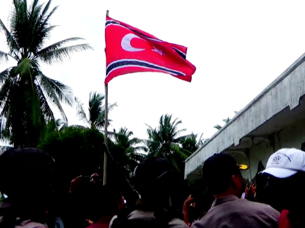 Bendera Bulan Bintang Aceh