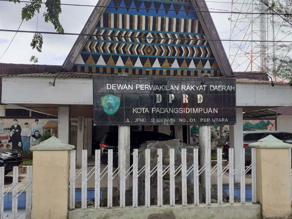 DPRD Padangsidempuan