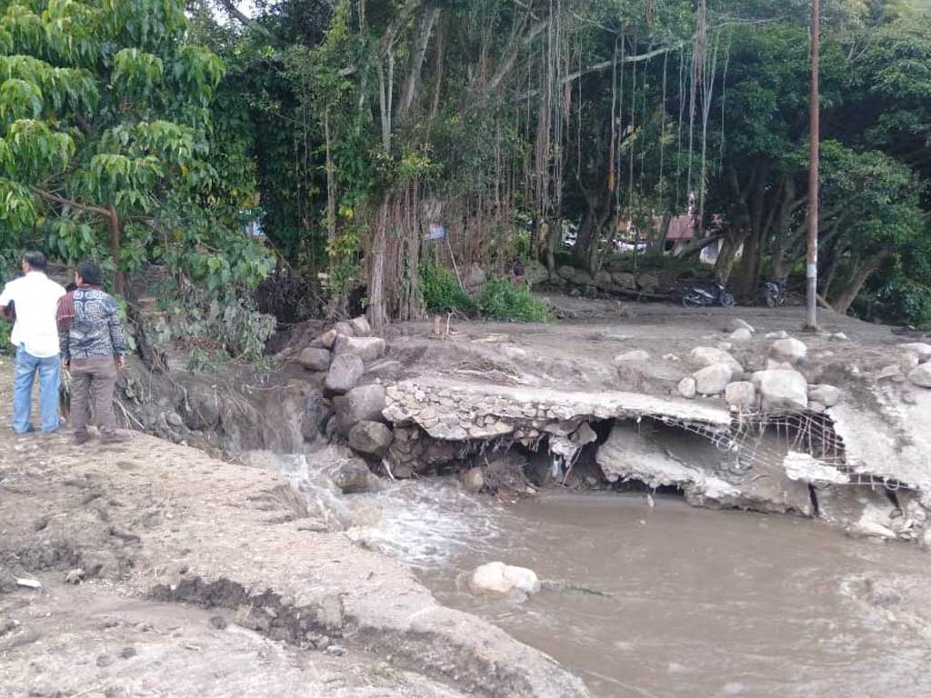 Banjir di Samosir