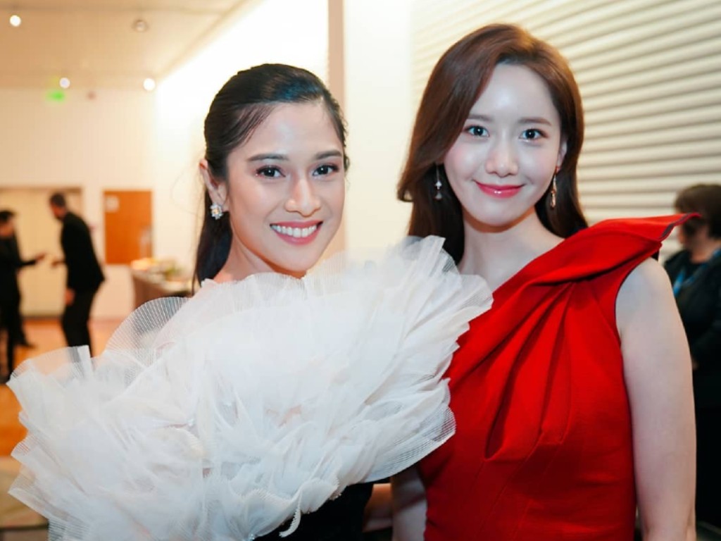 Dian Satrowardoyo dan Yoona