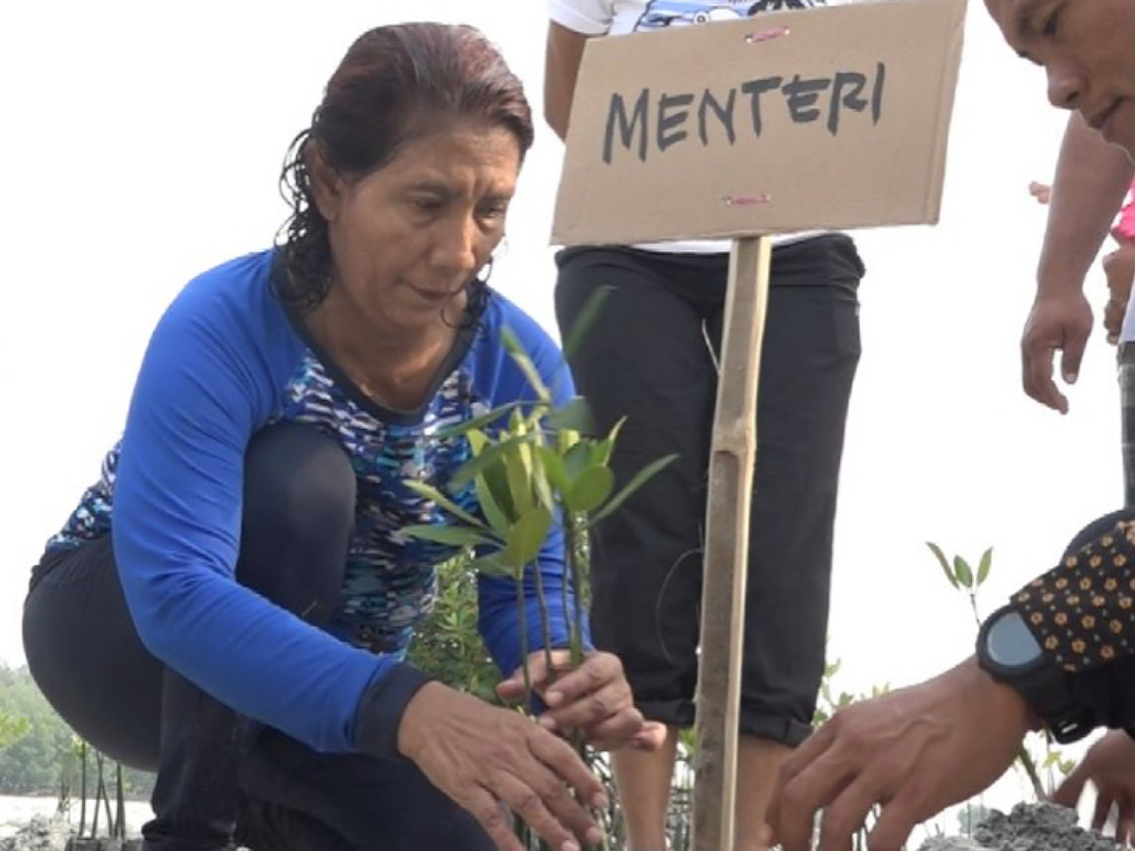 Susi Pudjiastuti