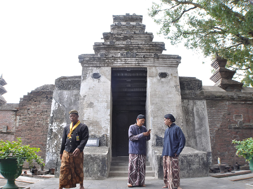 Makam Raja Mataram