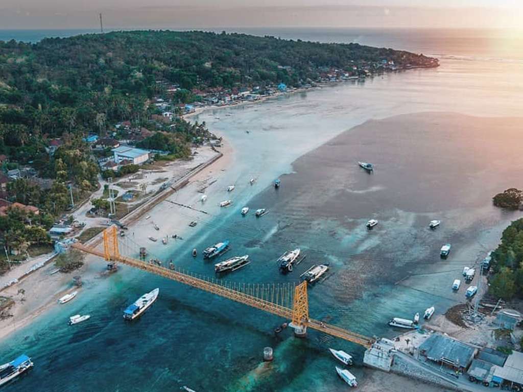 Yellow Bridge Nusa Lembongan