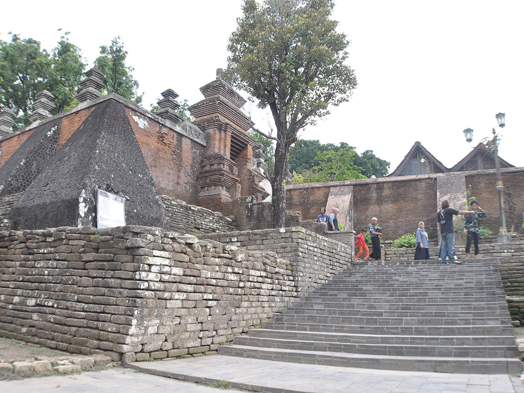 Makam Raja Mataram