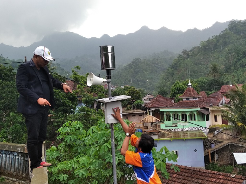 Alat Deteksi Bencana