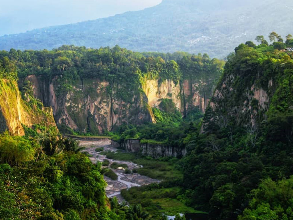 Lembah Ngarai Sianok