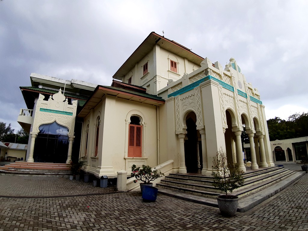 Masjid Tsunami Aceh