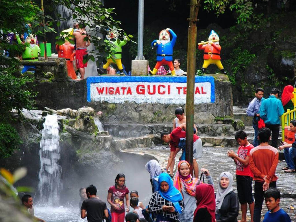 Taman Wisata Air Panas Guci