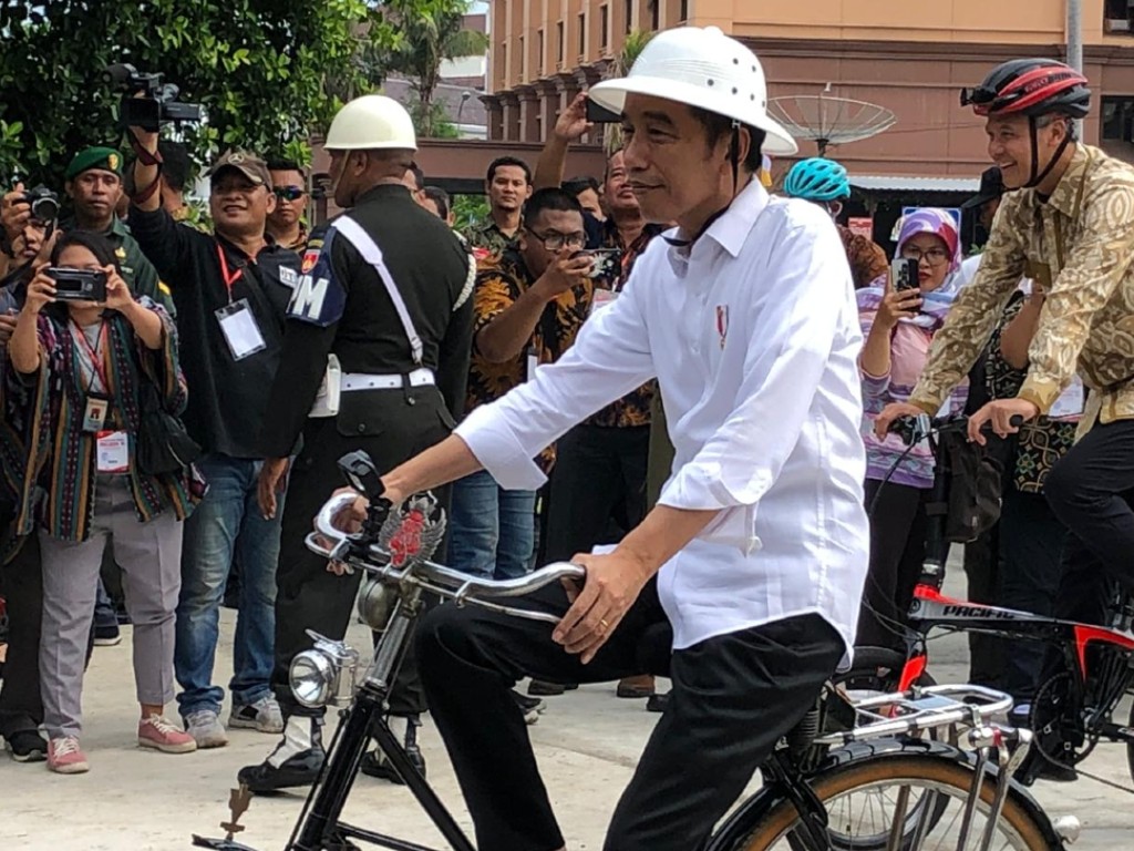 Jokowi Gowes